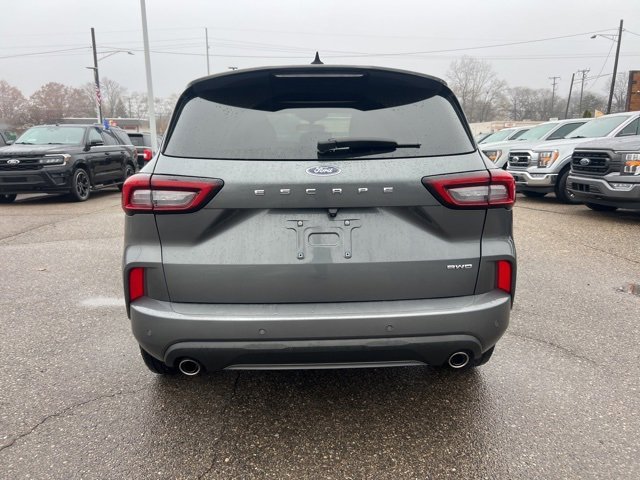 Certified 2023 Ford Escape ST-Line w/ Tech Pack #1 image 5