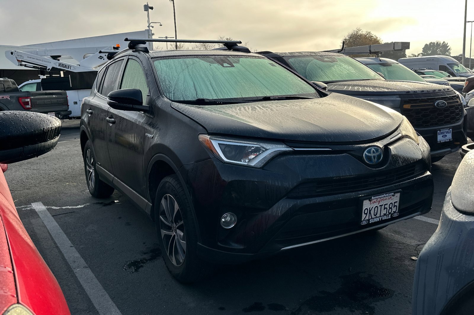 Used 2017 Toyota RAV4 LE Plus image 2