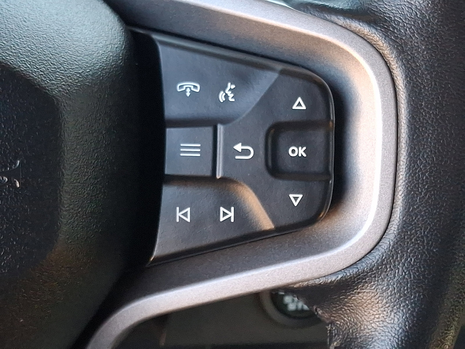 Certified 2025 Ford Bronco Outer Banks w/ Black Appearance Package image 22