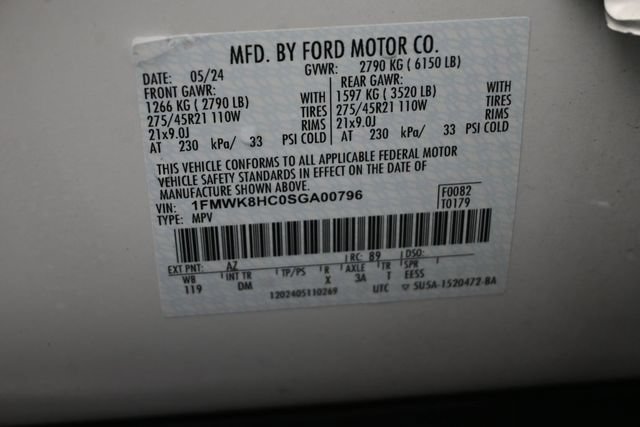 Certified 2025 Ford Explorer Platinum w/ Ultimate Package AWD/4WD image 38