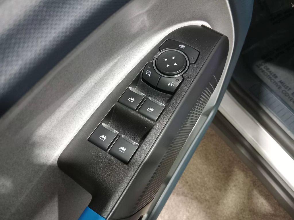 Certified 2025 Ford Maverick XLT w/ XLT Luxury Package AWD/4WD image 18