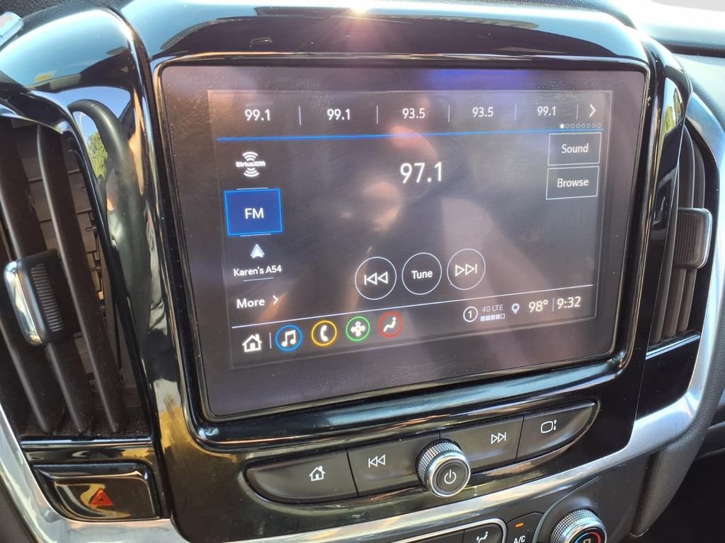 Used 2023 Chevrolet Traverse LT AWD/4WD image 10