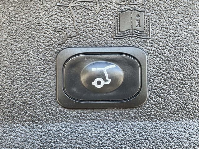 Certified 2019 Ford Escape SEL image 9