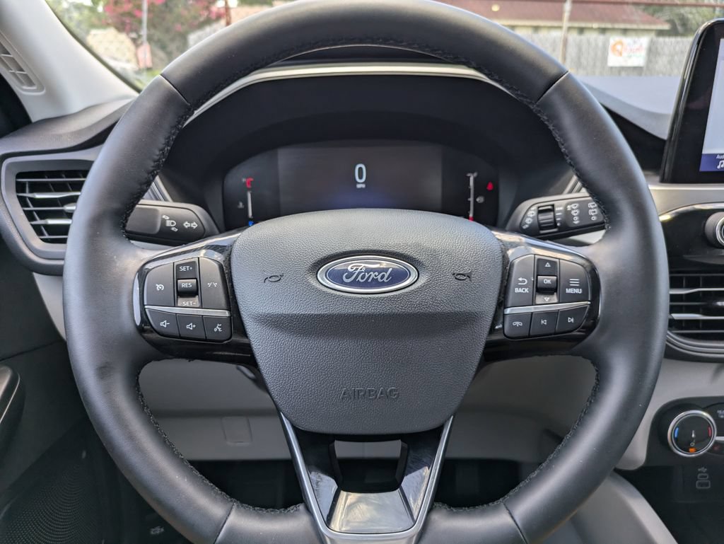 Certified 2025 Ford Escape Active w/ Cold Weather Package FWD image 27