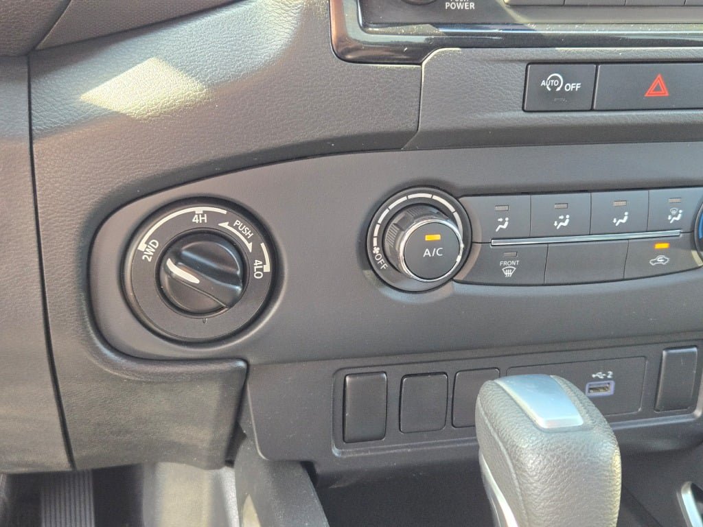 Used 2023 Nissan Frontier SV AWD/4WD image 28
