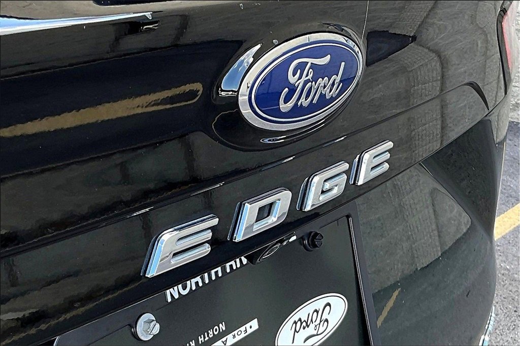 Certified 2022 Ford Edge SEL w/ Convenience Package image 8