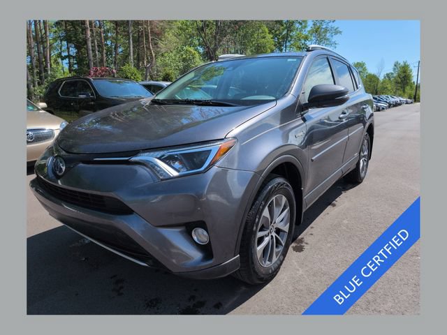 Used 2018 Toyota RAV4 XLE AWD/4WD image 1