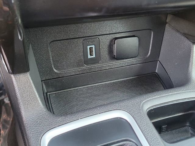 Certified 2018 Ford Escape SE w/ SE Sport Appearance Package image 18