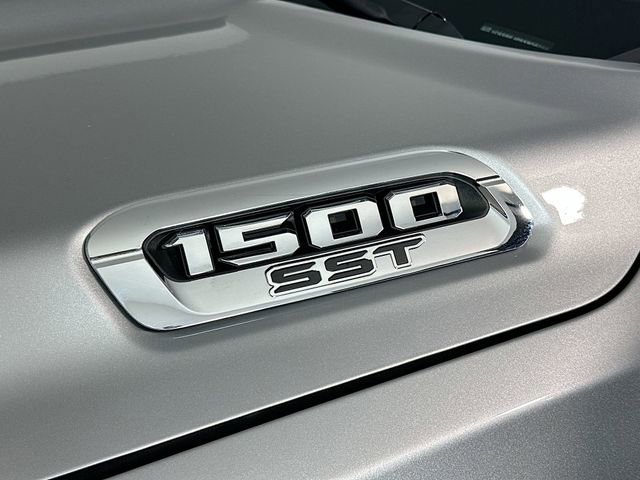 Used 2025 RAM 1500 Laramie image 27