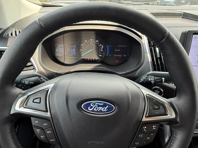 Certified 2024 Ford Edge Titanium AWD/4WD image 20