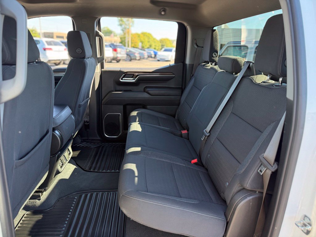 Used 2024 Chevrolet Silverado 1500 LT AWD/4WD image 13