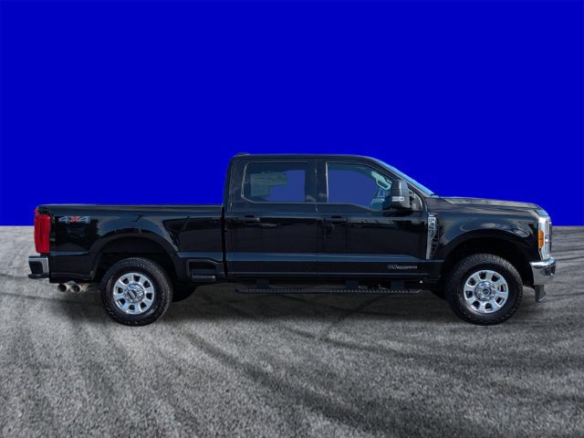 Certified 2023 Ford F350 XLT AWD/4WD image 3