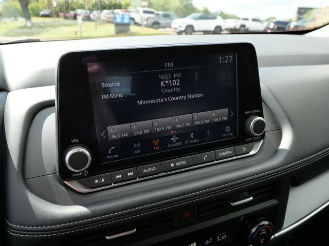 Used 2024 Nissan Rogue SV FWD image 24