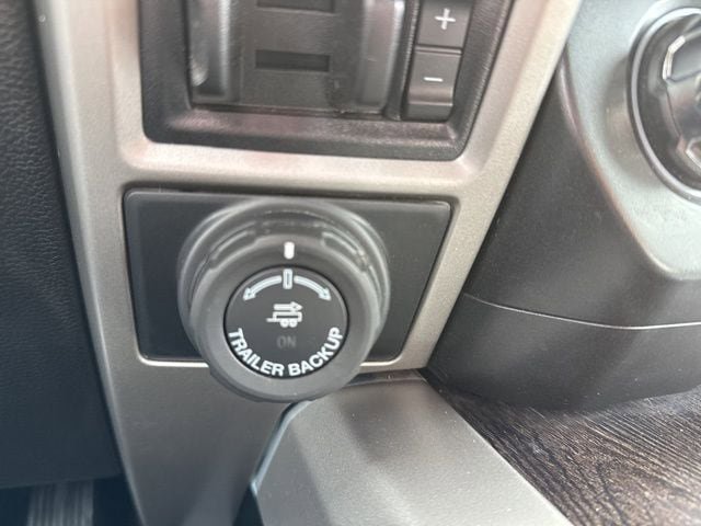 Certified 2020 Ford F350 Lariat w/ Lariat Value Package AWD/4WD image 31