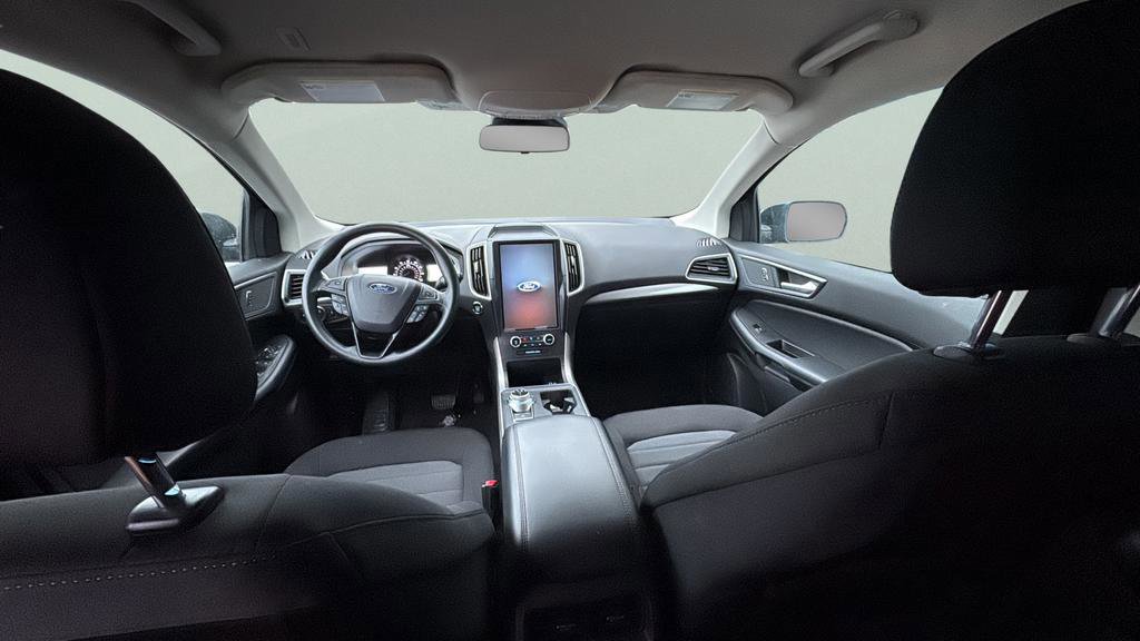 Certified 2024 Ford Edge SE w/ Black Appearance Package AWD/4WD image 18