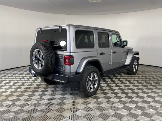 Used 2018 Jeep Wrangler Unlimited Sahara AWD/4WD image 26