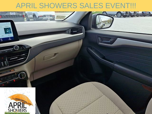 Certified 2022 Ford Escape SE w/ Cold Weather Package image 16