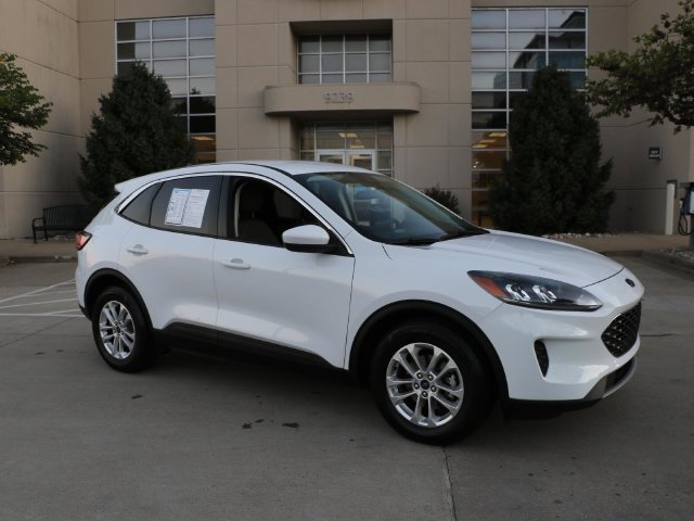 Certified 2021 Ford Escape SE FWD image 1