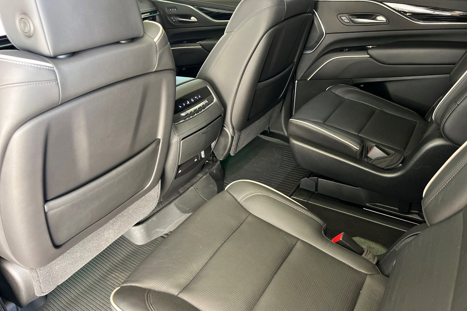 Used 2021 Cadillac Escalade Sport w/ Driver Assist Tech Package image 12