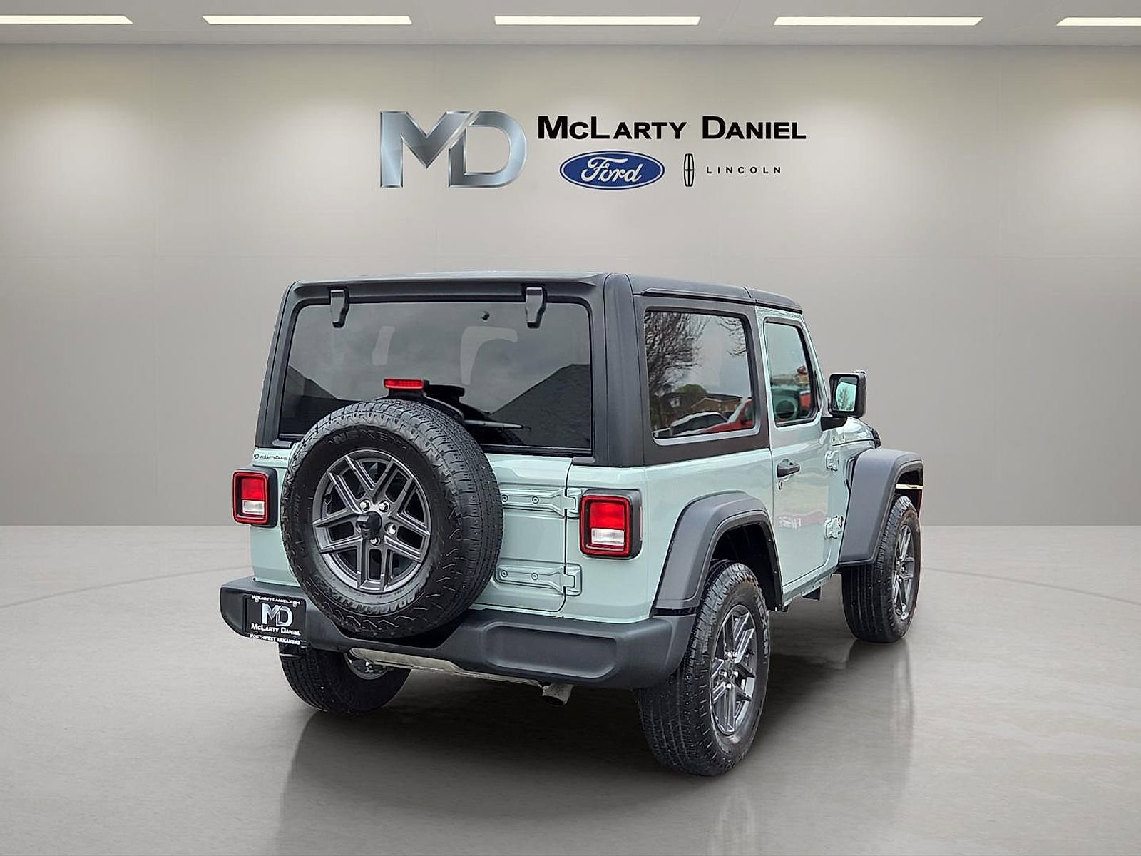 Used 2024 Jeep Wrangler Sport S image 5