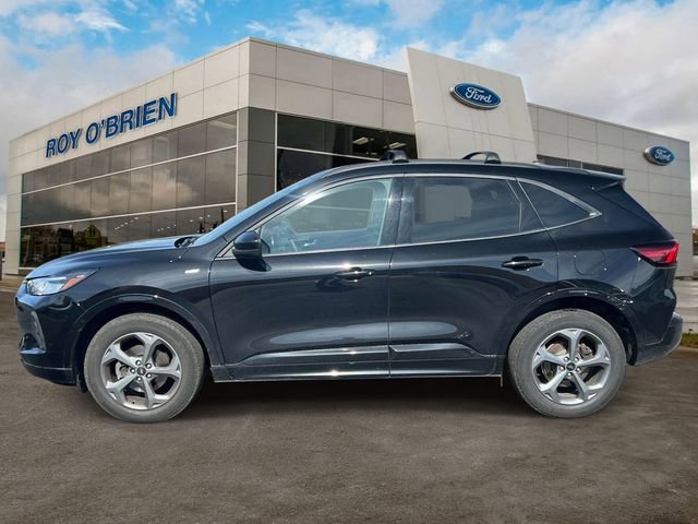 Certified 2024 Ford Escape ST-Line Select w/ Tech Pack #1 AWD/4WD image 2