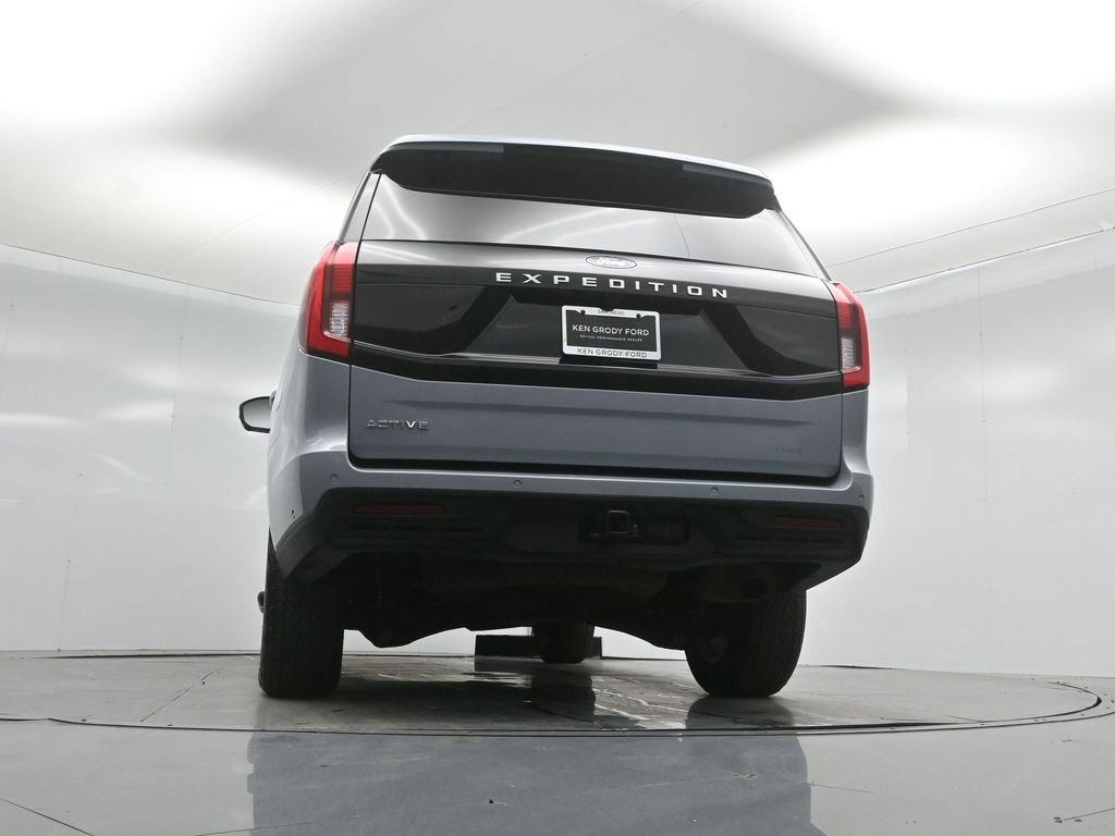 Certified 2025 Ford Expedition Active AWD/4WD image 50