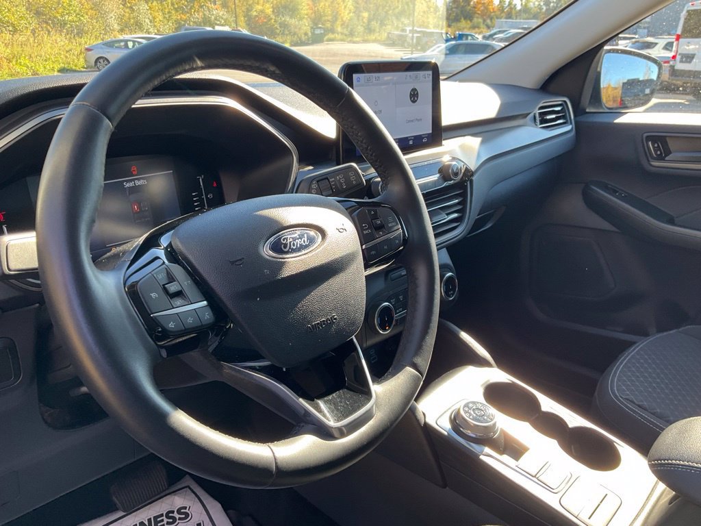 Certified 2023 Ford Escape Active AWD/4WD image 14