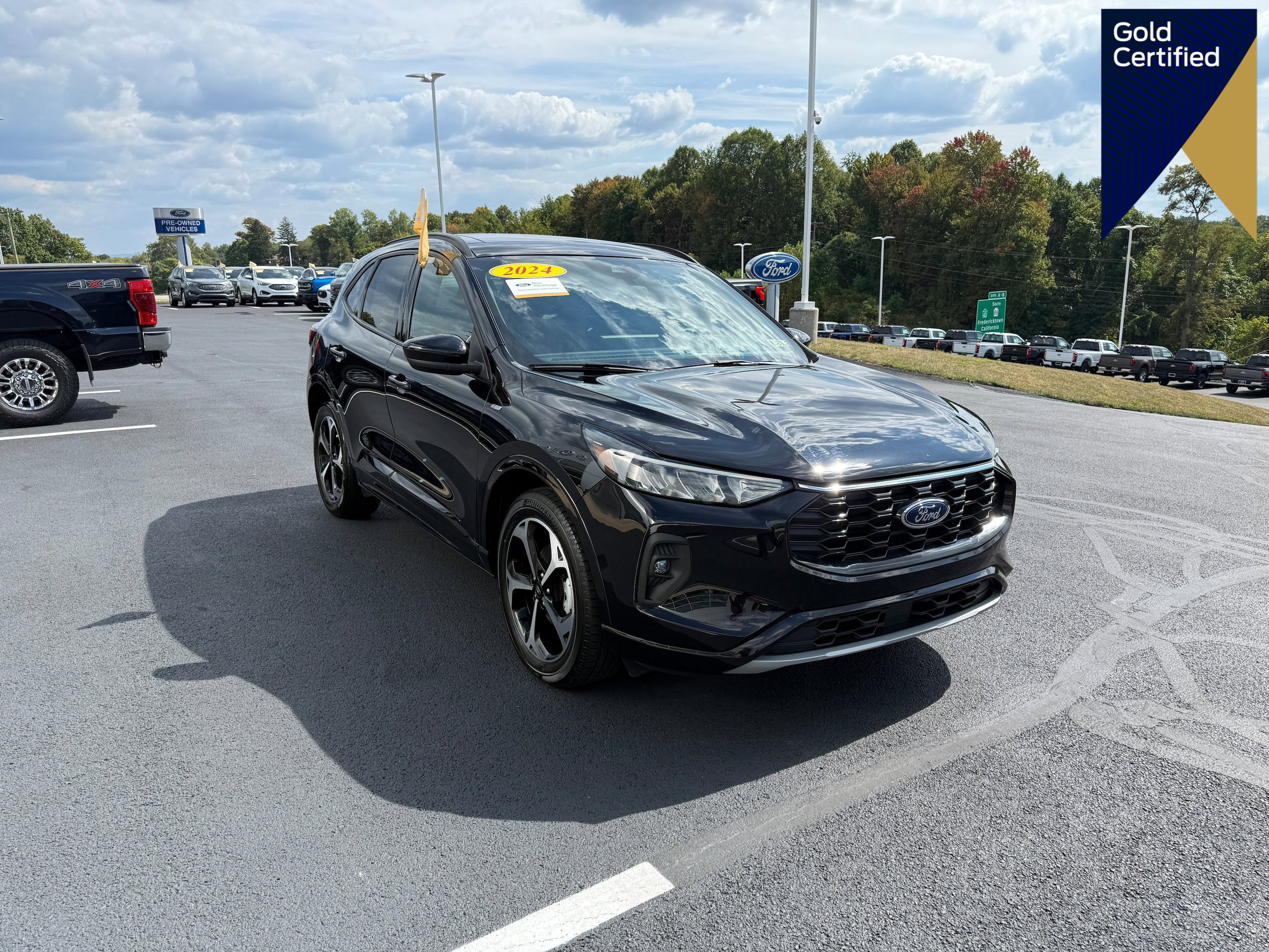 Certified 2024 Ford Escape ST-Line Select w/ Tech Pack #1 image 1