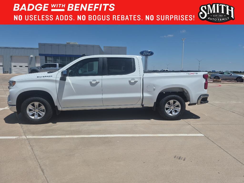 Used 2023 Chevrolet Silverado 1500 LT AWD/4WD image 7