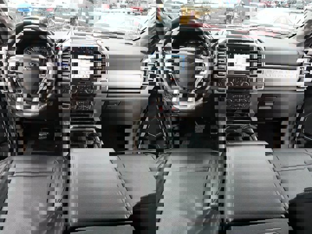 Certified 2017 Ford F350 Lariat w/ Tow Technology Bundle image 21
