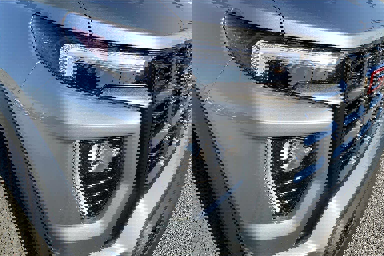 Used 2024 GMC Canyon AT4 w/ Canyon Safety Plus Package image 26