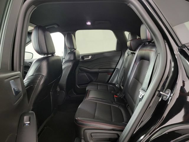 Certified 2024 Ford Escape ST-Line w/ Tech Pack #1 AWD/4WD image 15