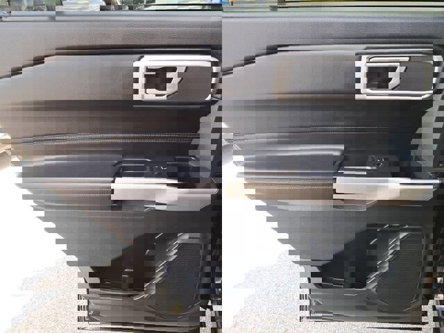 Certified 2023 Ford Explorer XLT w/ Equipment Group 202A image 14