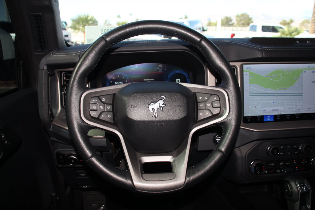 Certified 2025 Ford Bronco Outer Banks AWD/4WD image 16