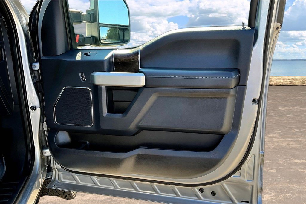 Certified 2022 Ford F250 4x4 Crew Cab Super Duty image 31