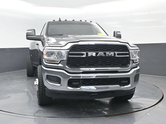 Used 2024 RAM 3500 Tradesman w/ Chrome Appearance Group AWD/4WD image 2