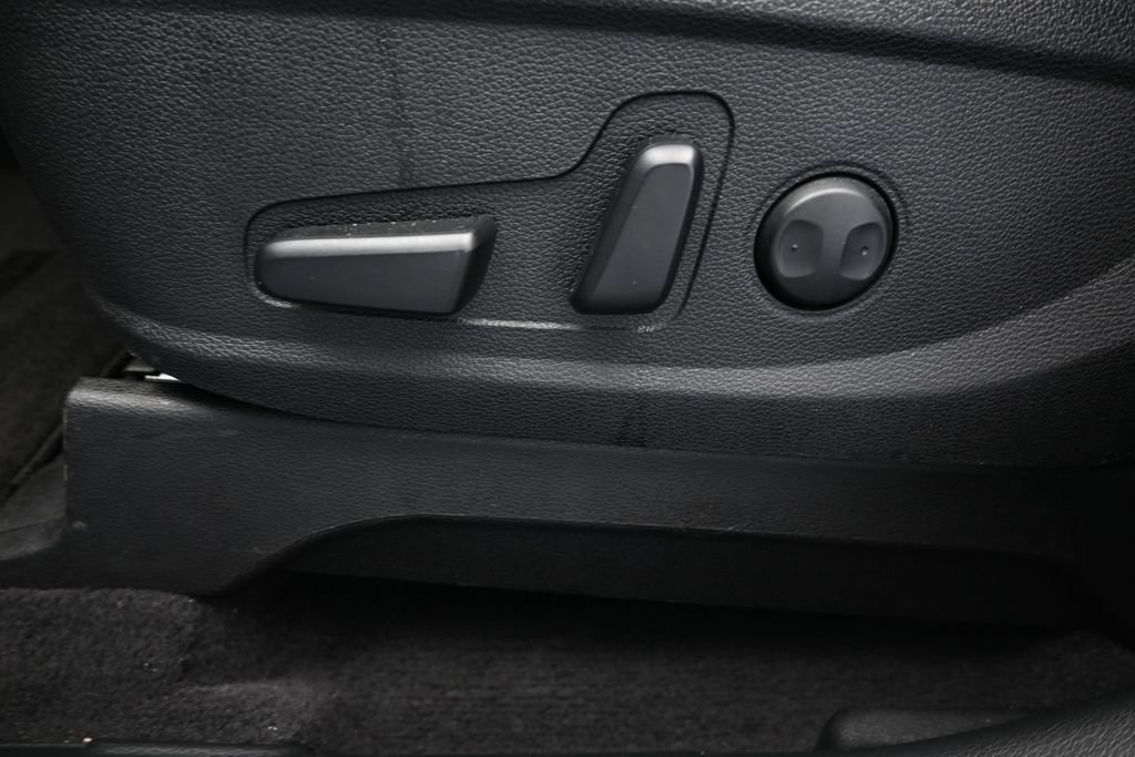 Used 2025 Kia Telluride S FWD image 22