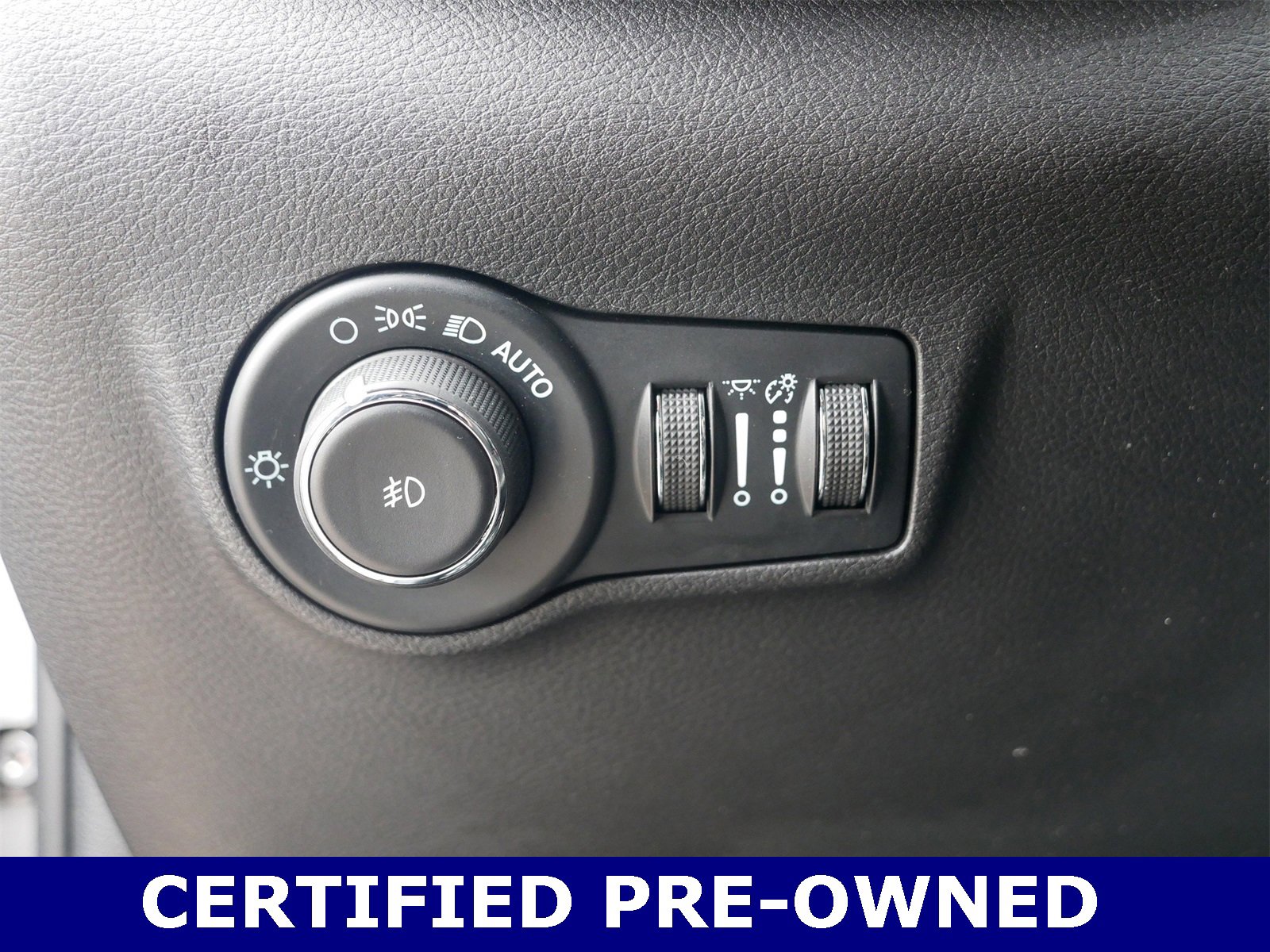 Used 2024 Jeep Compass Trailhawk image 14