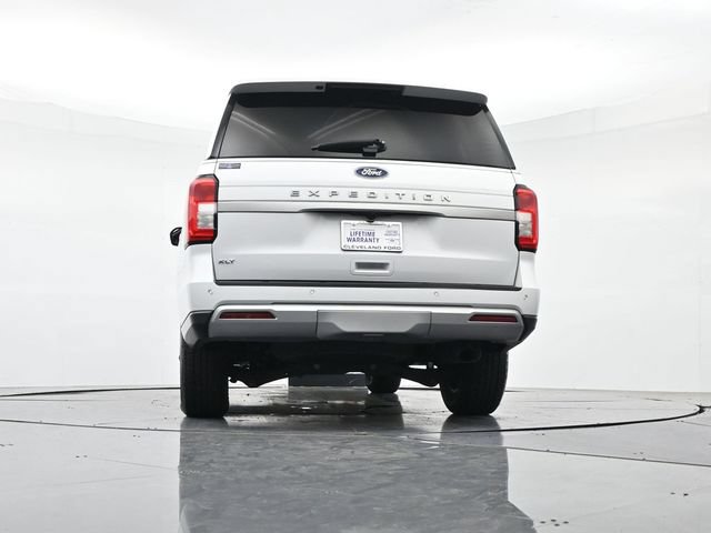 Certified 2024 Ford Expedition XLT RWD image 42