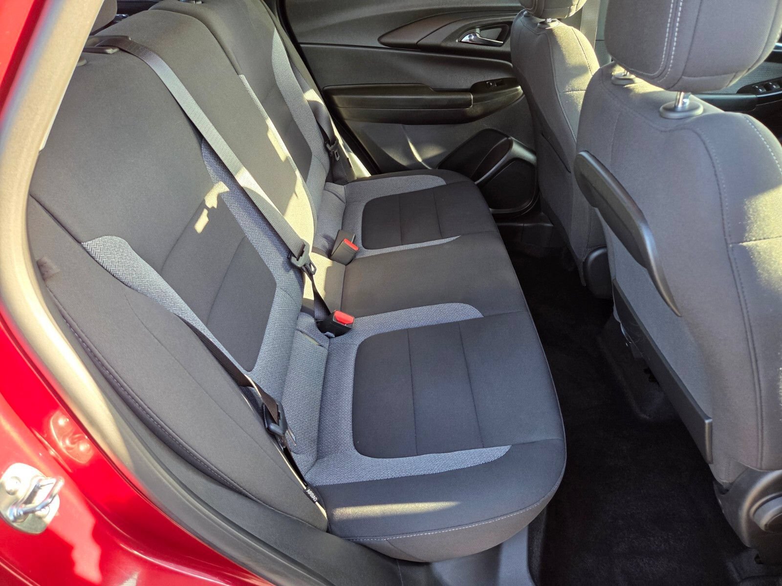 Used 2025 Chevrolet TrailBlazer LT FWD image 14