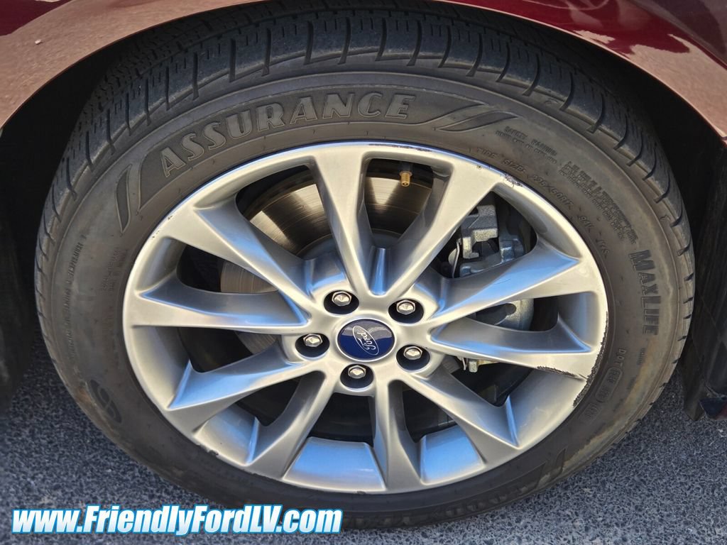 Certified 2017 Ford Fusion SE FWD image 5