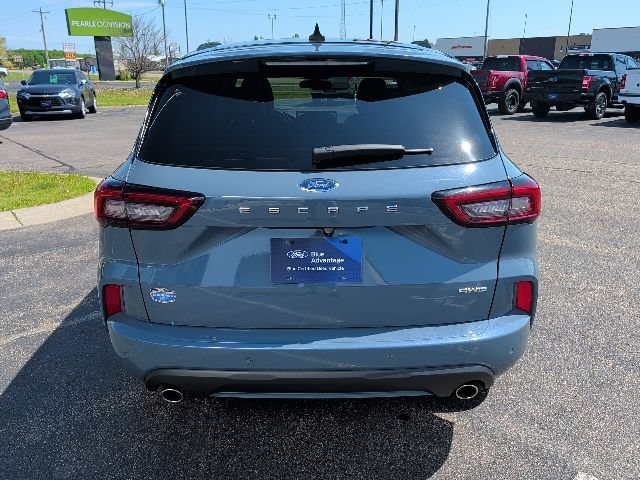 Certified 2023 Ford Escape ST-Line w/ Tech Pack #1 AWD/4WD image 6