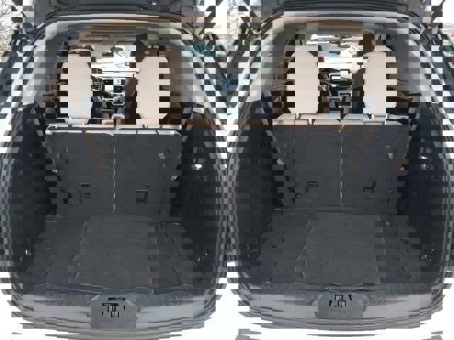 Certified 2021 Ford Explorer XLT w/ Equipment Group 202A image 27