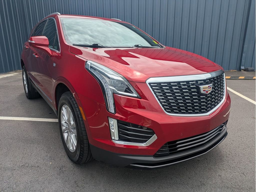 Used 2023 Cadillac XT5 Luxury FWD image 3