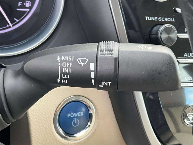 Used 2019 Toyota Camry XLE image 13