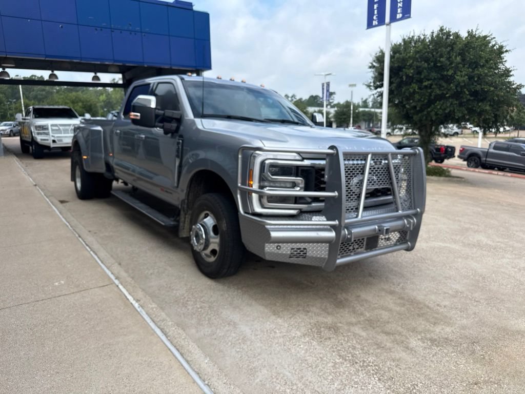 Certified 2024 Ford F350 Platinum AWD/4WD image 2