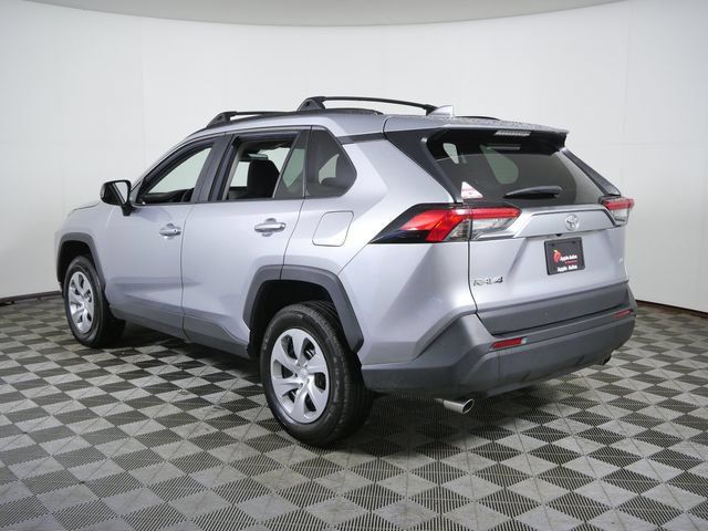 Used 2021 Toyota RAV4 LE w/ Carpet Mat Package (TMS) FWD image 4