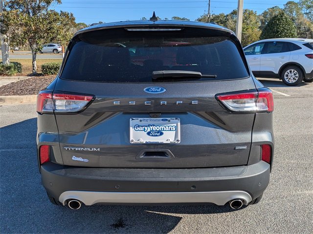 Certified 2020 Ford Escape Titanium image 5
