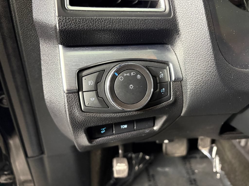 Certified 2018 Ford Explorer Sport AWD/4WD image 13
