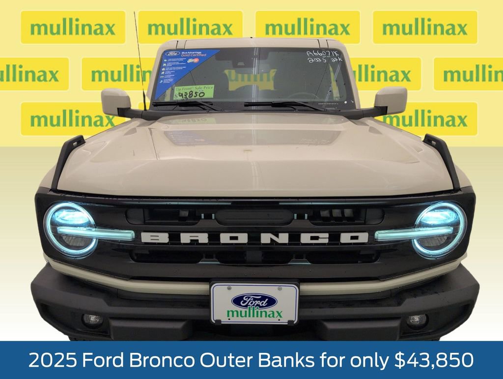 Certified 2025 Ford Bronco Outer Banks AWD/4WD image 13